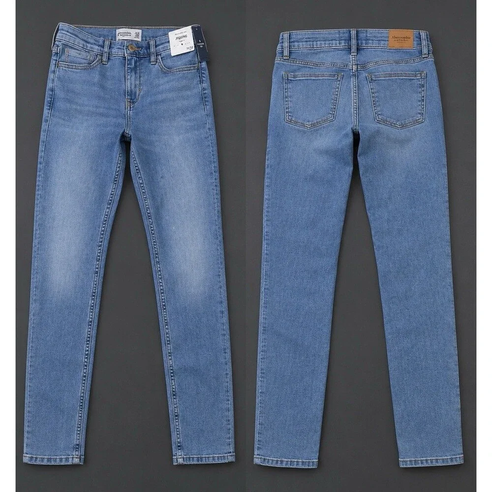 Abercrombie Kids. High-rise Jean Legging. Size 11/12 Slim. Light Wash Denim.